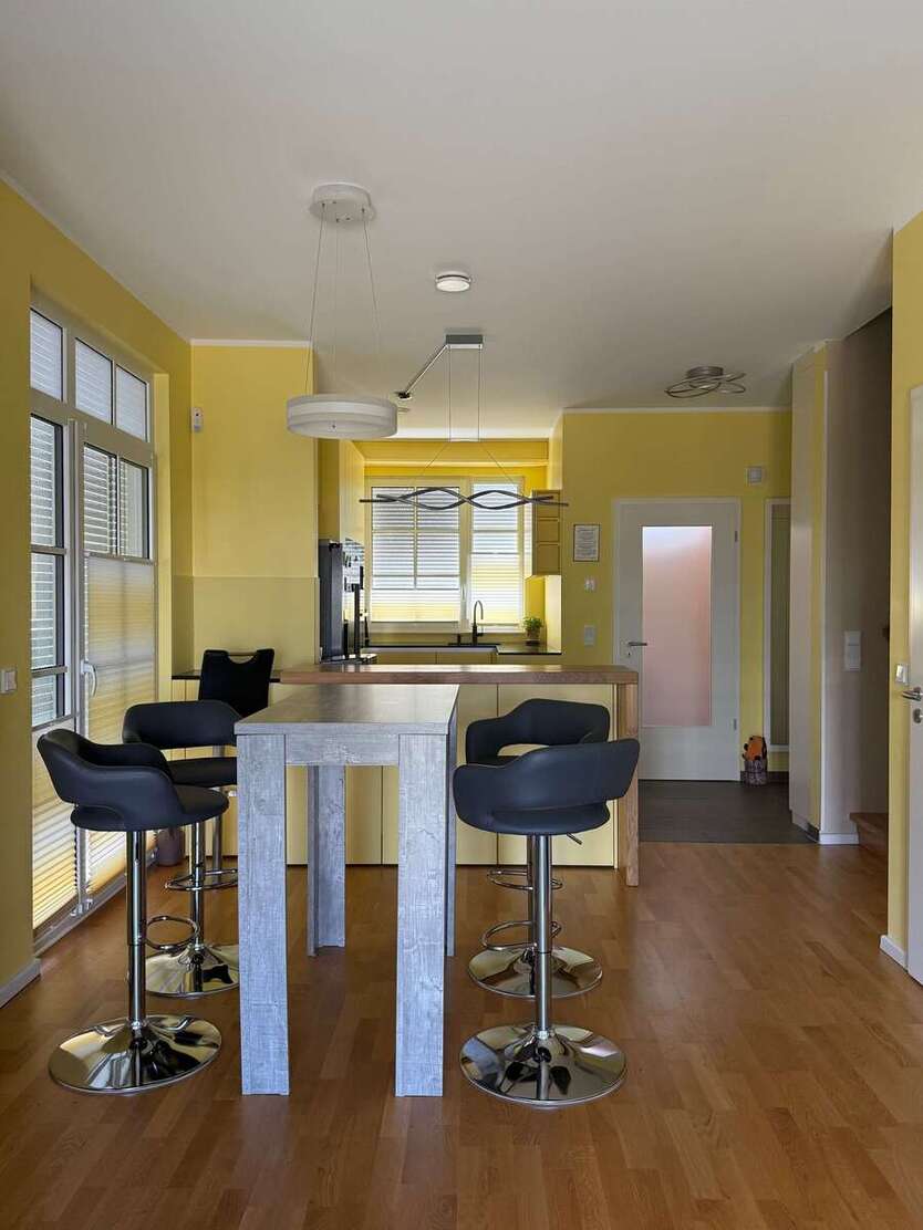 Haus zum Mieten in Potsdam 2.832,18 € 145 m² 4 zimmer