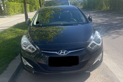 Hyundai i40 106.086 km 11.750 &euro; Berlin 12109