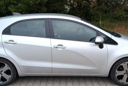 Kia Rio 84.120 km 5.900 &euro; Ludwigsfelde 14974