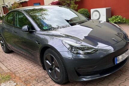 Tesla Model 3 99.000 km 33.990 &euro; Berlin 13465