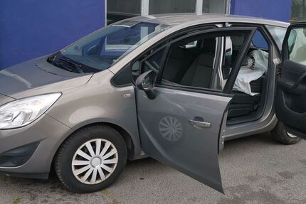 Opel Meriva 110.000 km 3.499 &euro; Berlin 13405
