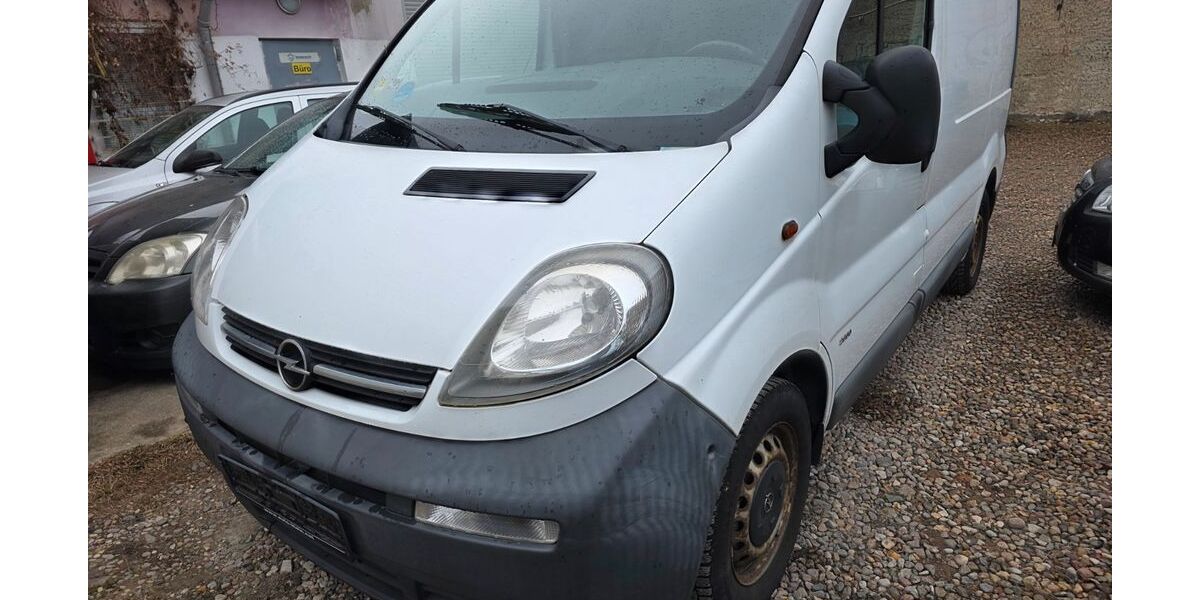 Opel Vivaro 285.000 km 2.450 &euro; Berlin 10245