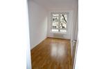 !!! 5-Zimmerwohnung mit Wannenbad, EBK und Terrasse !!!