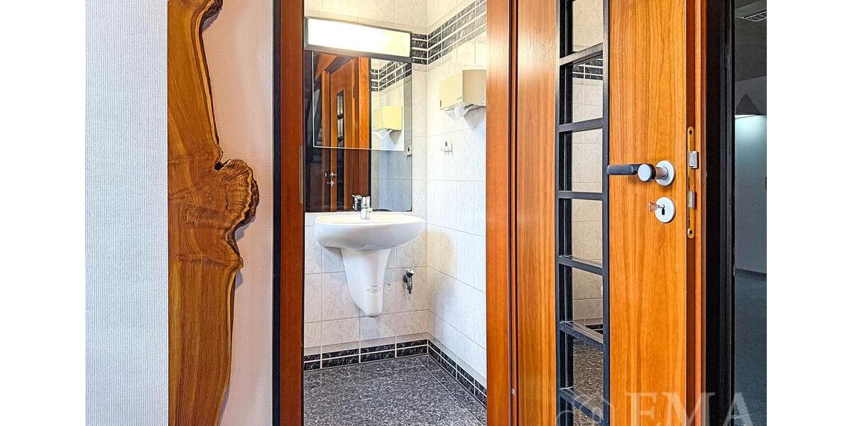 Panorama Workspace - Lichtdurchflutete Gewerbeeinheit mit praktischen Räumen zimmer