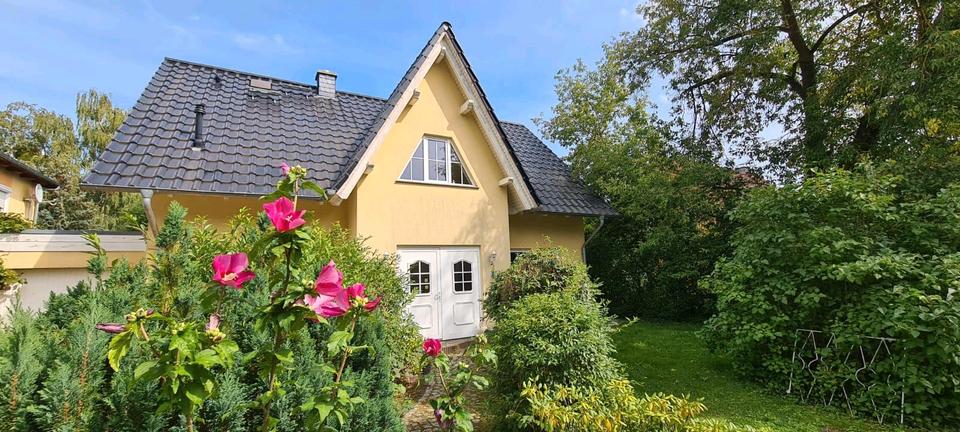 Einfamilienhaus Falkensee - 4 Zimmer, 150 m&sup2;, 2.600&euro; | Angebot:25083073