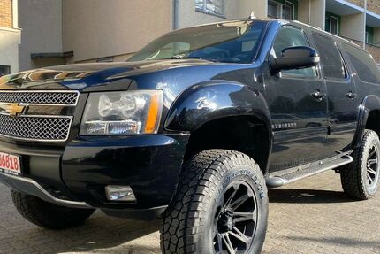 Chevrolet Suburban 141.000 km 39.999 € Berlin 10629