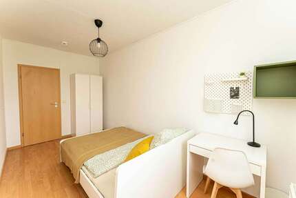 Zimmer Potsdam Stern - 640&euro; | Angebot:27573520