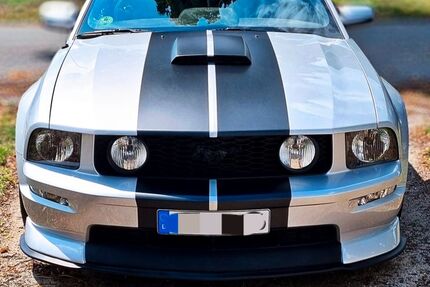 Ford Mustang 105.000 km 15.900 &euro; Berlin 13587