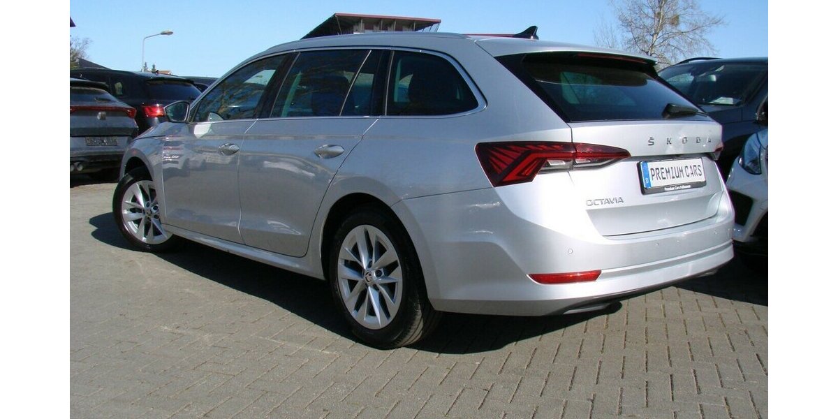 Skoda Octavia 2.0TDI Style ACC Columbus HeadUp AHK 48.103 km 25.980 &euro; Falkensee 14612