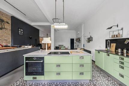 Haus-im-Haus-Gefühl: Loft auf zwei Ebenen in Berlin-Friedrichshain