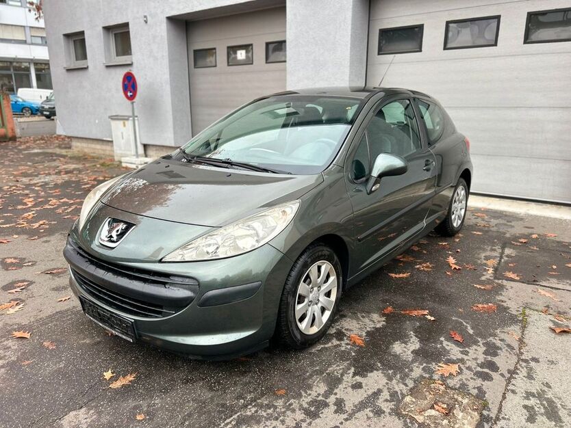 Peugeot 207 181.030 km 1.590 € Berlin 13435