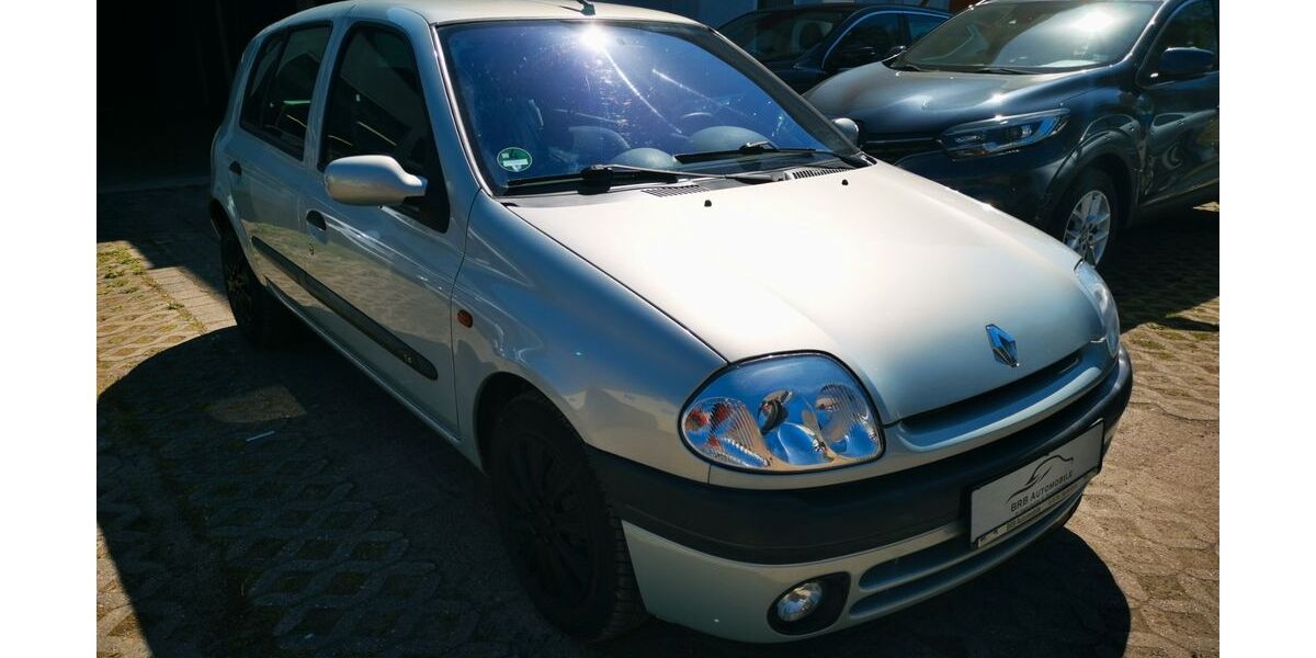 Renault Clio 128.436 km 2.999 &euro; Teltow 14513