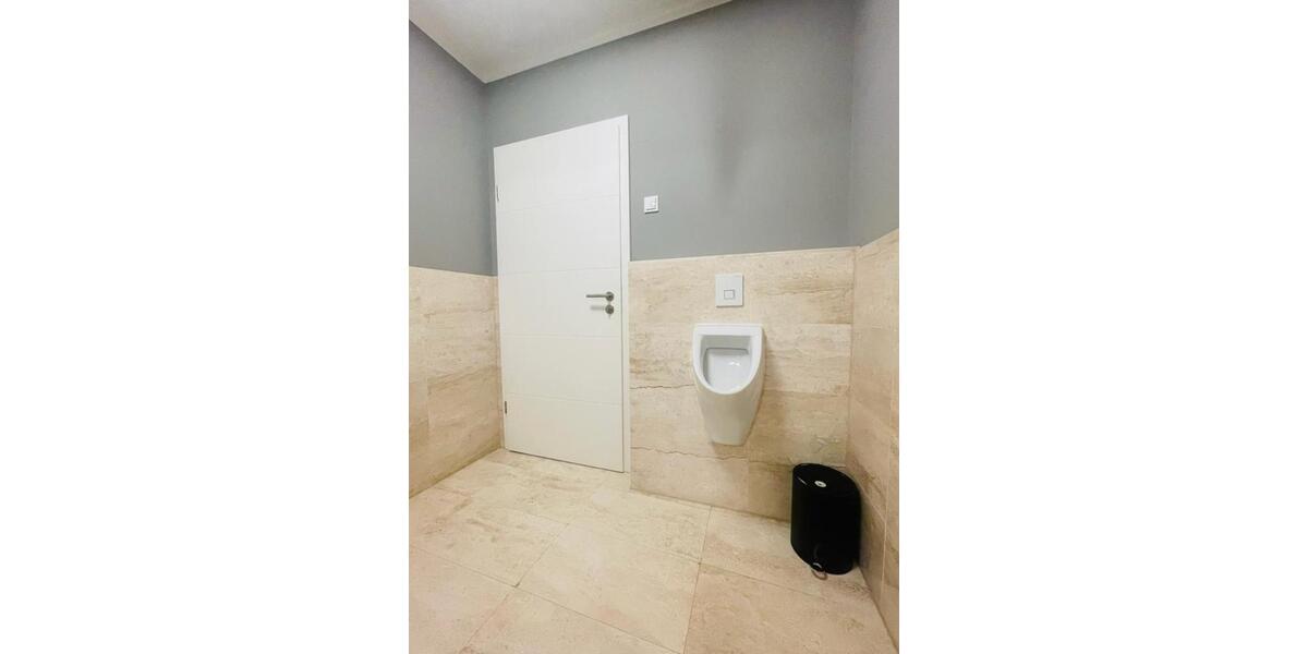 Neubau 2021: Gewerberäume mit Terrasse, Parkplatz und im Zentrum zimmer