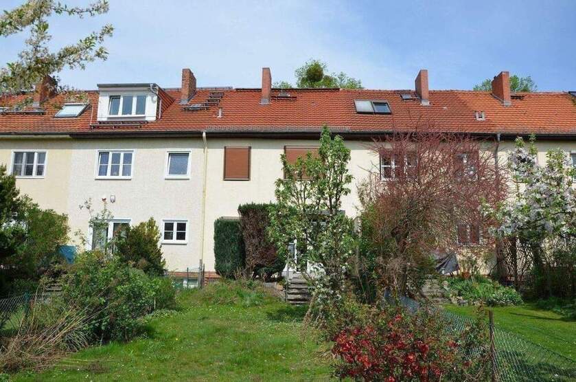 PROVISIONSFREI für Käufer*in: Reihenmittelhaus in Süd-Ruhiglage Zehlendorf . 233 m² Wohn-Nutzfläche