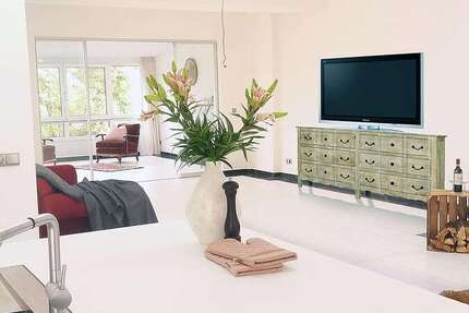 Wohnung Potsdam Berliner Vorstadt - 5 Zimmer, 202 m&sup2;, 3.500&euro; | Angebot:25088979