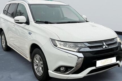 Mitsubishi Outlander 158.984 km 13.900 &euro; Berlin 12277