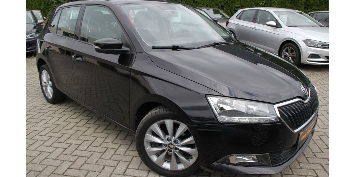 Skoda Fabia 59.136 km 11.990 &euro; Falkensee 14612