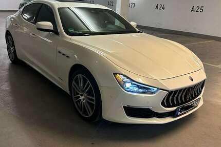 Maserati Ghibli 65.000 km 33.500 &euro; berlin 10783