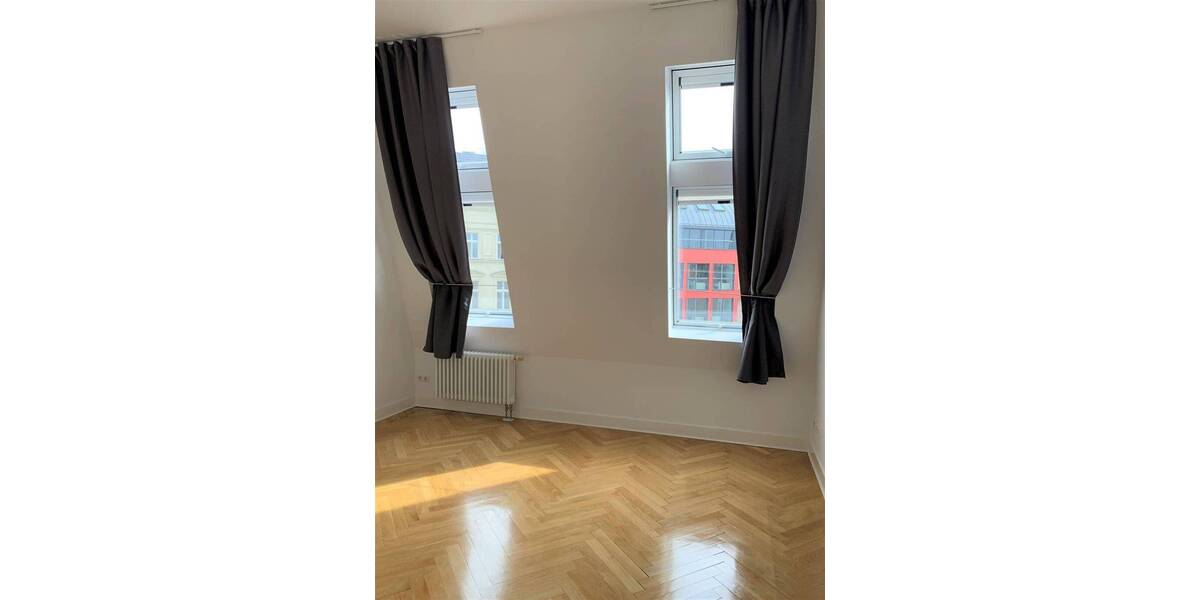 Etagenwohnung Berlin Mitte - 5 Zimmer, 180 m&sup2;, 3.400&euro; | Angebot:26744913