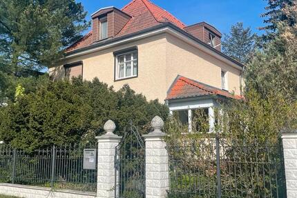 Haus Berlin Marzahn-Hellersdorf - 8 Zimmer, 230 m&sup2;, 690.000&euro; | Angebot:27130462