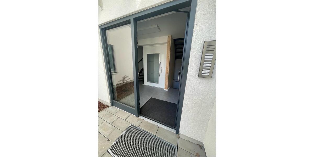 Etagenwohnung Schwielowsee - 4 Zimmer, 98 m&sup2;, 1.800&euro; | Angebot:24829150