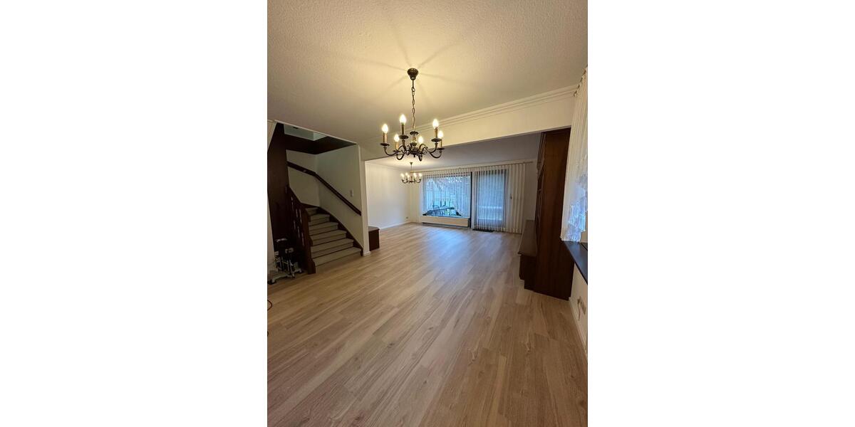 Doppelhaushälfte Berlin Tempelhof-Schöneberg - 3.5 Zimmer, 126 m&sup2;, 1.790&euro; | Angebot:26238700