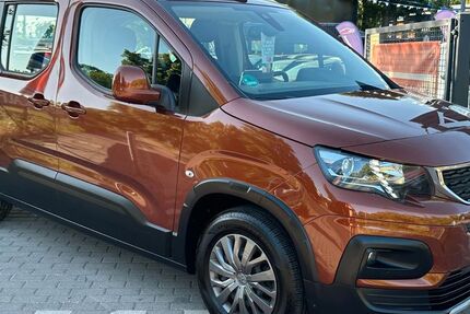 Peugeot Rifter 149.999 km 12.990 &euro; BERLIN 13127