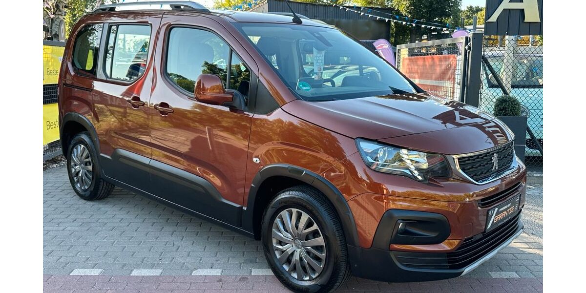Peugeot Rifter 149.999 km 12.990 &euro; BERLIN 13127