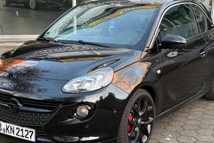 Opel Adam 63.500 km 12.300 &euro; Berlin 10555