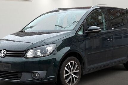 VW Touran 180.466 km 5.499 &euro; Berlin 12681
