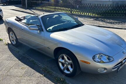 Jaguar XK8 245.000 km 8.700 &euro; Berlin 13599