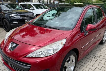 Peugeot 207 100.000 km 5.860 &euro; Berlin Wittenau -Reinickendorf 13407