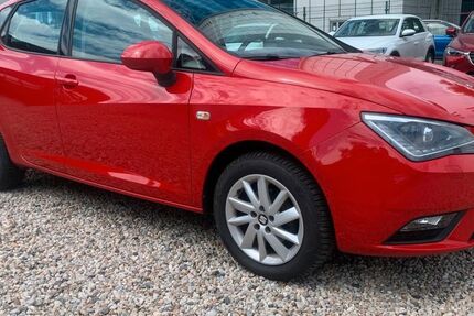 Seat Ibiza 92.500 km 7.999 &euro; Berlin-Spandau 13597