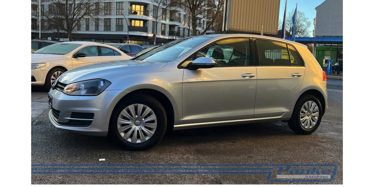 VW Golf VII BMT*Navi*Tempo*SHZ*Tel.*Touch* 120.529 km 8.990 &euro; Berlin 13187