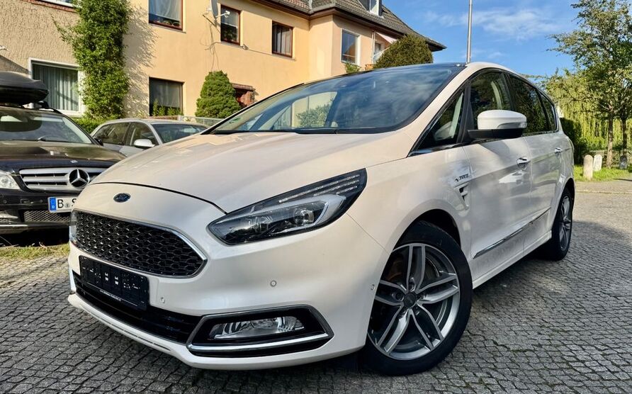 Ford S-Max 120.000 km 21.490 € Berlin 13359