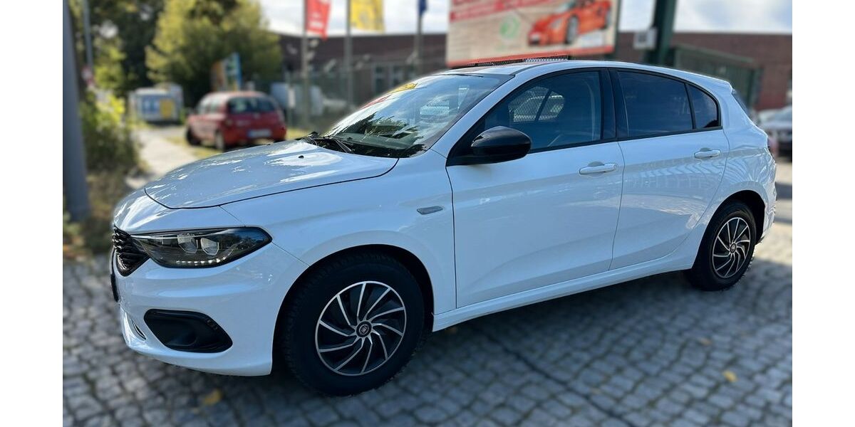Fiat Tipo 81.993 km 12.950 € Berlin-Spandau 13585
