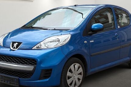 Peugeot 107 152.147 km 1.499 &euro; Berlin 12681