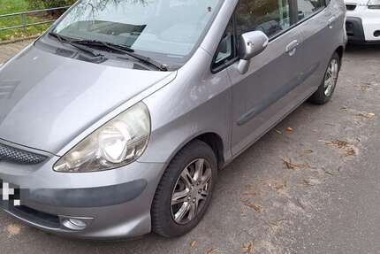 Honda Jazz 89.500 km 4.300 &euro; berlin 12621