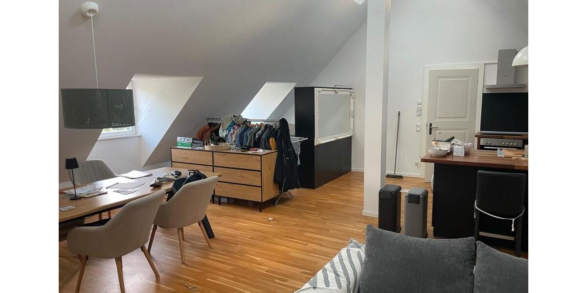 Dachgeschoßwohnung Ketzin - 2 Zimmer, 87 m&sup2;, 1.260&euro; | Angebot:26638080