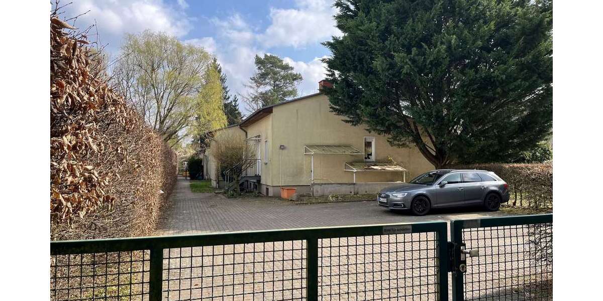 Leerstehendes Reihenendhaus: 100m² groß + ruhig im Grünen gelegen, Falkensee, nahe Potsdam + Berlin 4 zimmer