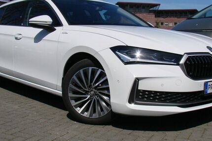 Skoda Superb 19.465 km 41.980 &euro; Falkensee 14612
