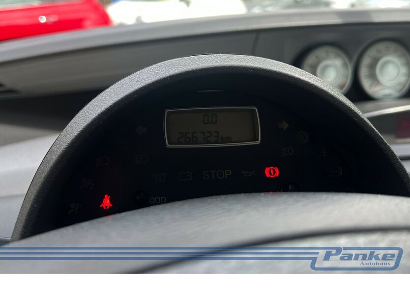 Peugeot 807 Family 2.0*AHK*Klima*Tempo*Radio/CD* 266.723 km 1.900 € Berlin 13187