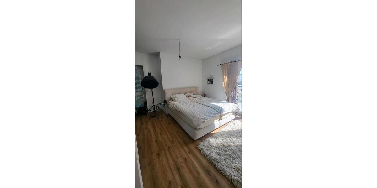 Etagenwohnung Potsdam - 4 Zimmer, 107 m&sup2;, 2.190&euro; | Angebot:26691559