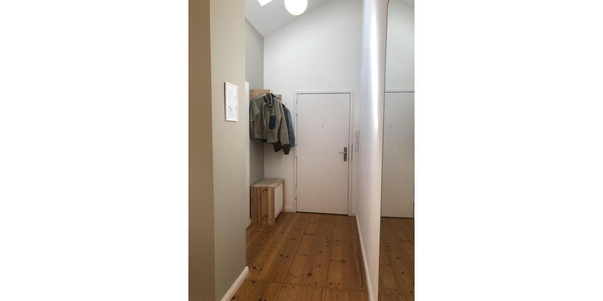 Dachgeschoßwohnung Berlin Neukölln - 2 Zimmer, 70 m&sup2;, 1.050&euro; | Angebot:26250553
