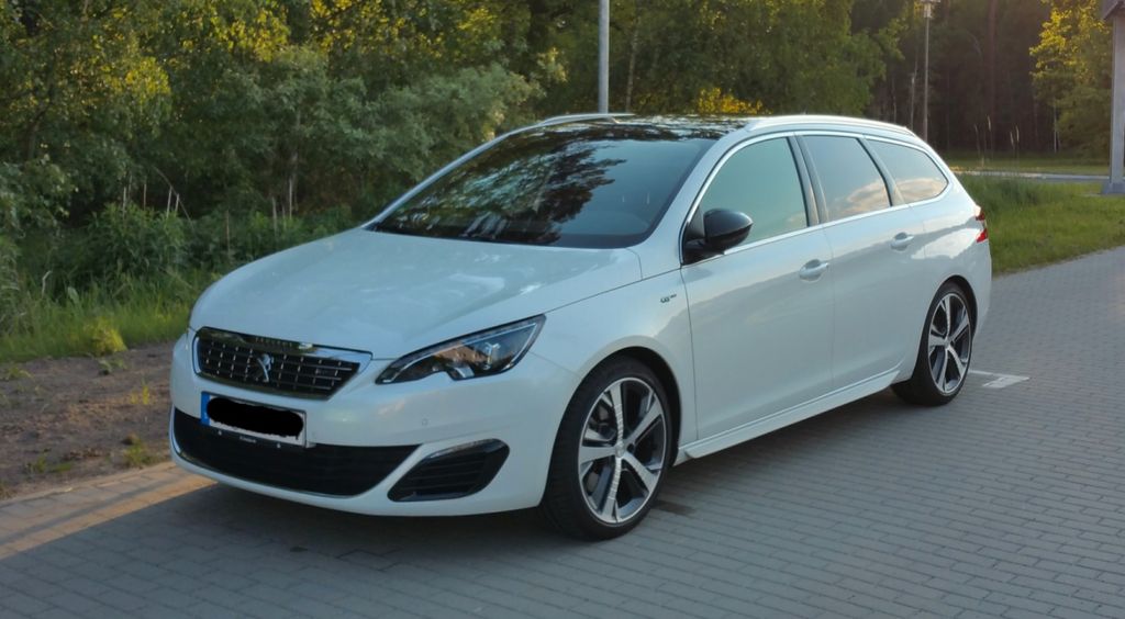 Peugeot 308 84.000 km 14.750 &euro; Ludwigsfelde 14974