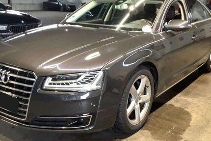 Audi A8 124.986 km 29.950 &euro; Teltow 14513