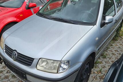 VW Polo 78.000 km 1.499 € Berlin 12439