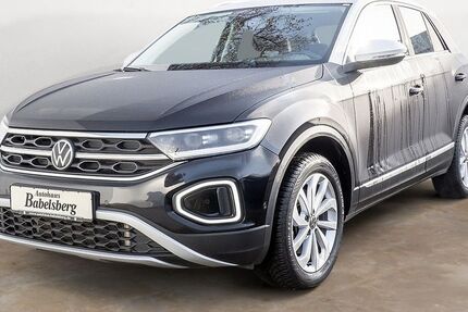 VW T-Roc 28.288 km 26.998 &euro; Potsdam 14482