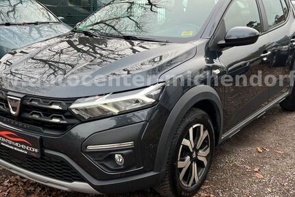 Dacia Sandero 90.000 km 11.999 &euro; Michendorf 14552