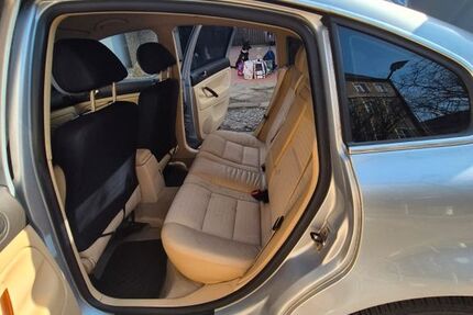 VW Passat 207.092 km 3.000 &euro; Berlin 13086